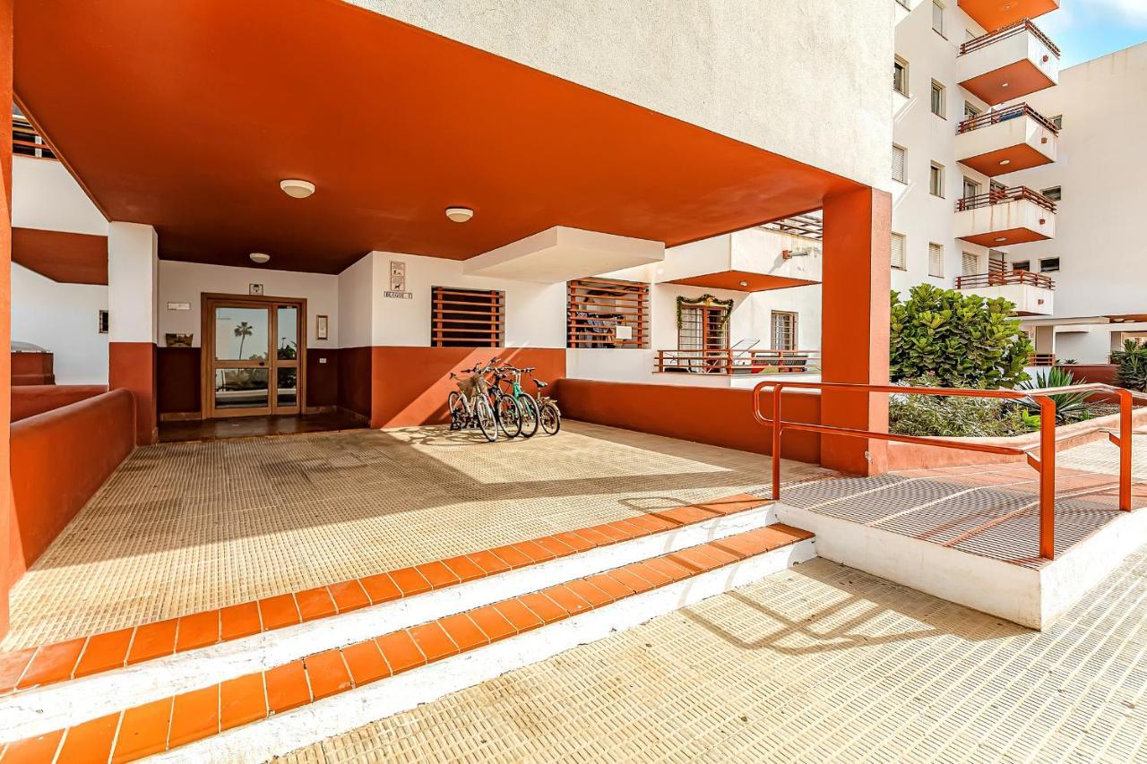 Apartment Luxury 3 Bedroom Perla Del Mar *